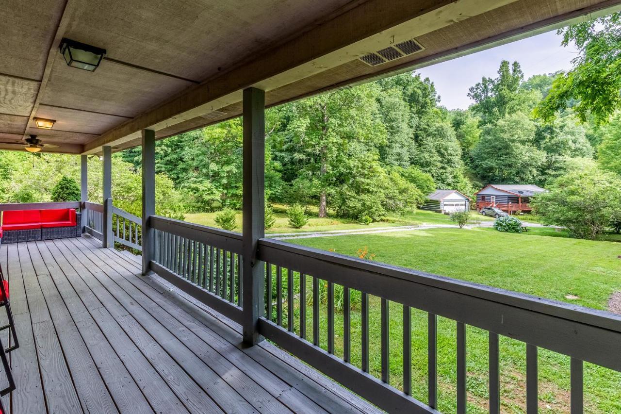 Villa Pebble On The Creek Whittier Esterno foto